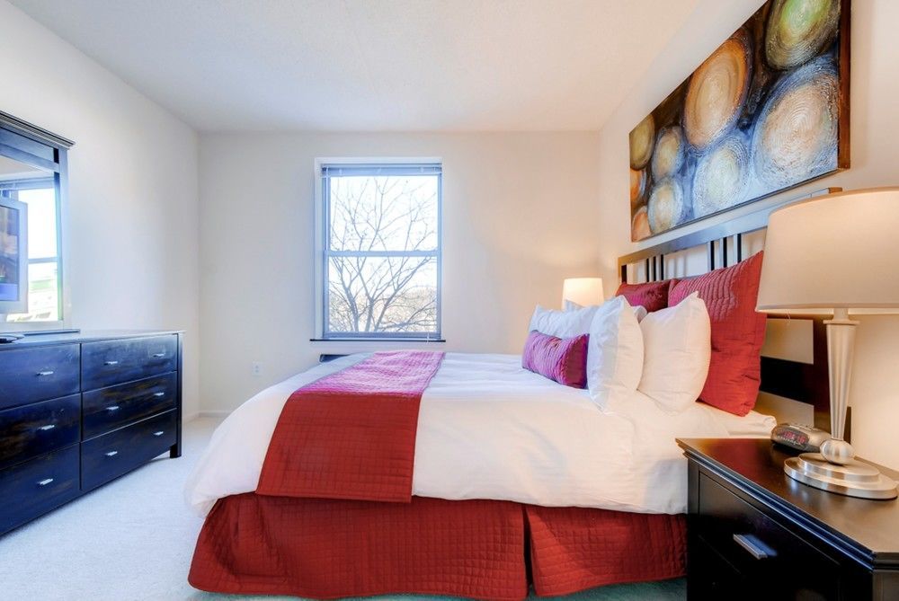 Global Luxury Suites At Downtown Mountain View Exteriér fotografie