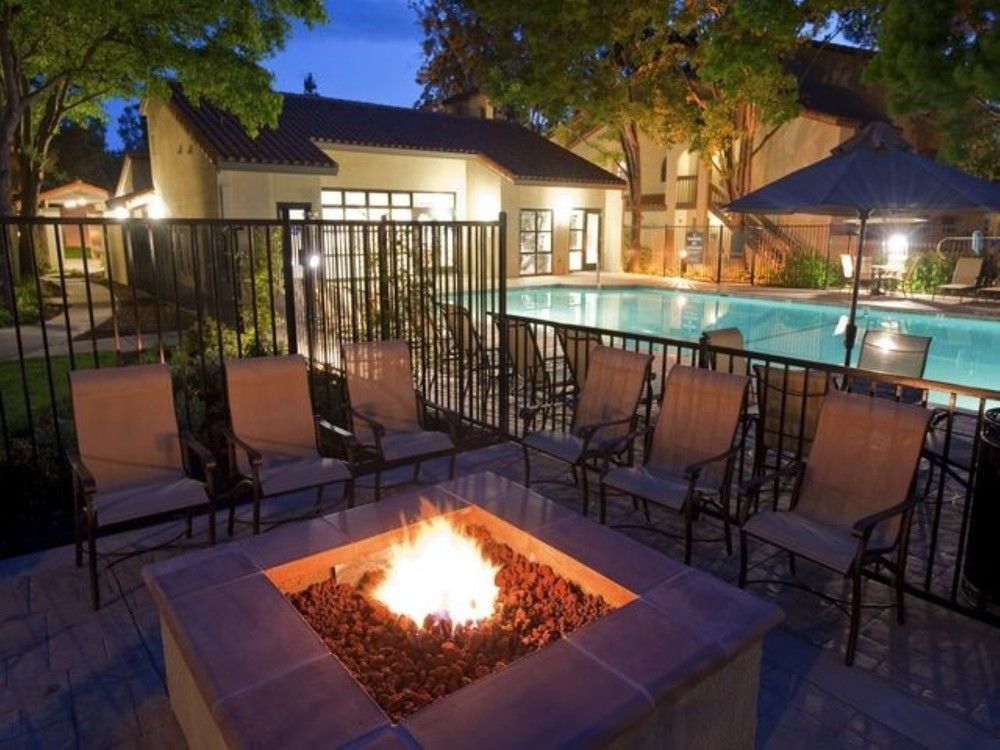 Global Luxury Suites At Downtown Mountain View Exteriér fotografie